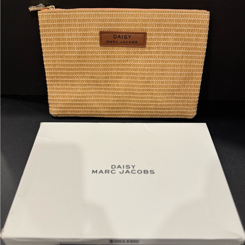 Marc Jacobs Daisy Straw Cosmetic Pouch Makeup Bag Travel Clutch Beige